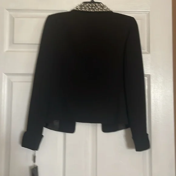 Tahari Women’s size 2 black jacket - Picture 3 of 7